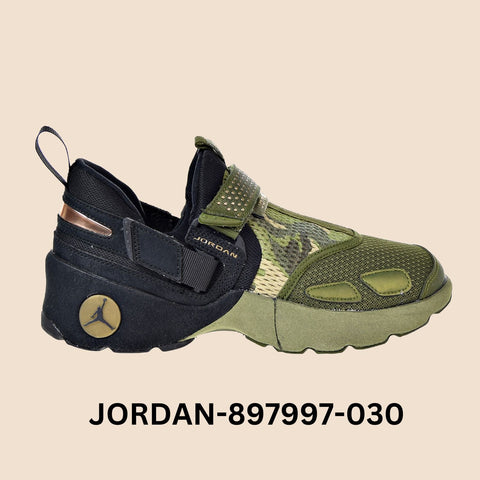 Jordan Trunner LX "Camo" Grade School Style# 897997-030