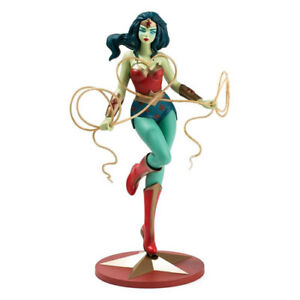 WONDER WOMAN ART FIGURE BY TARA MCPHERSON X KIDROBOT TOY